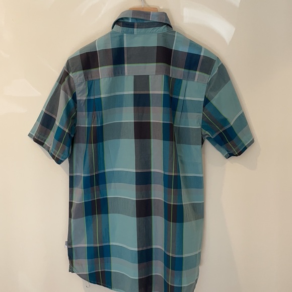 Short sleeve button down shirt - Picture 3 of 5